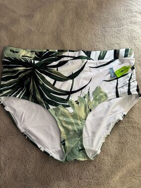 High-Waist Tropical Print Bikini Bottoms - Green & White Plus Size